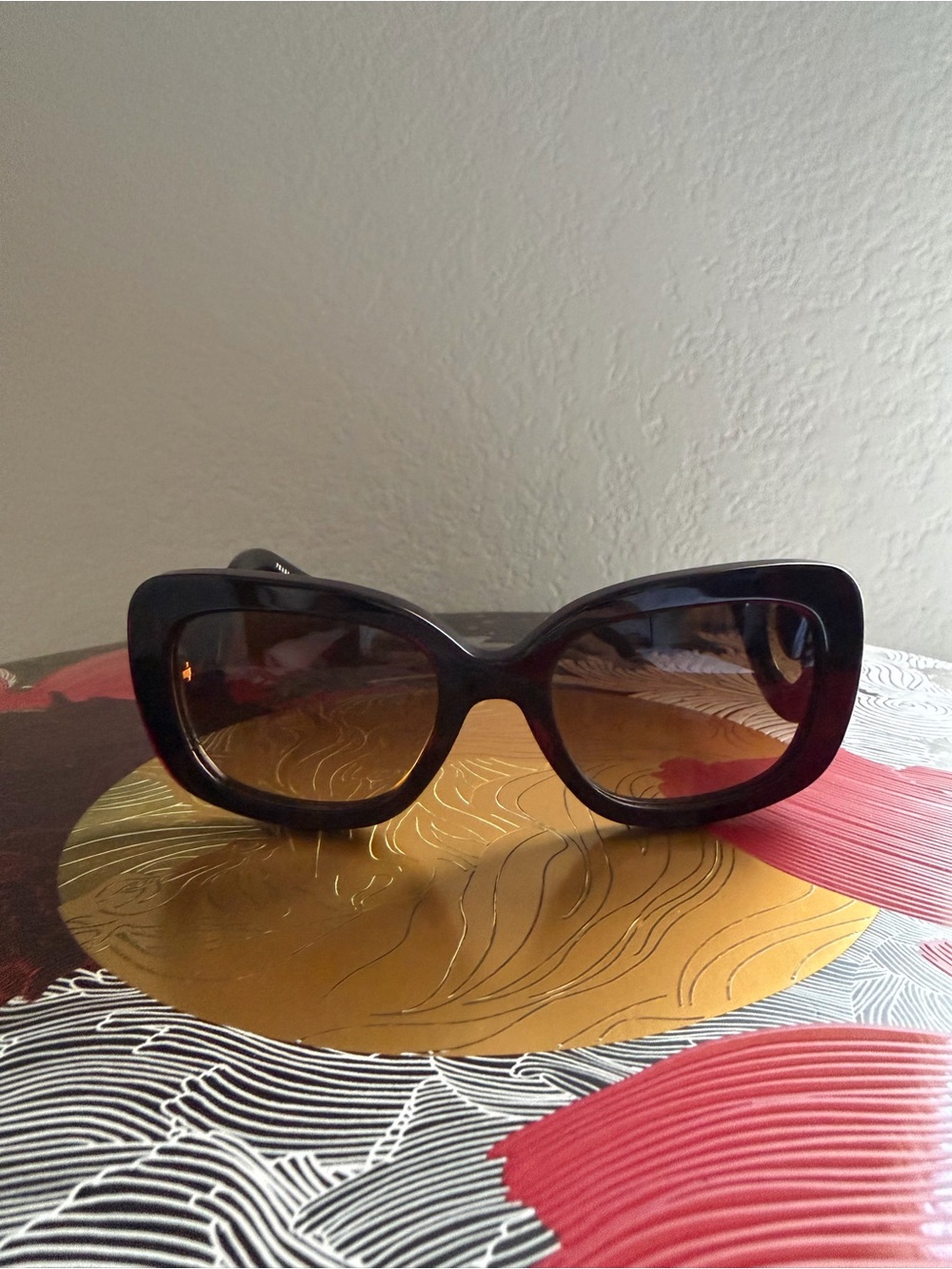 Prada Black Women’s Sunglasses - Picture 13 of 13